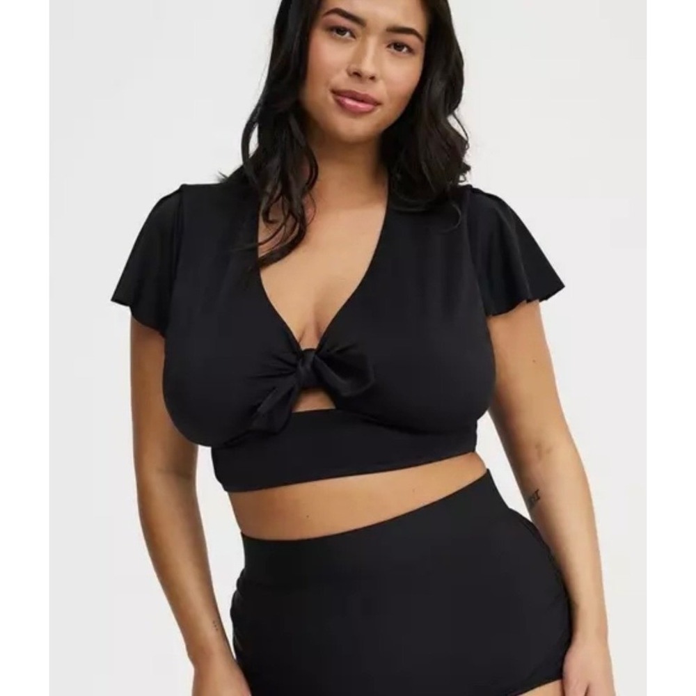 Torrid Black Tie‎ Front Flutter Sleeve Swim Crop Top Plus Size 4X Cutout V-Neck